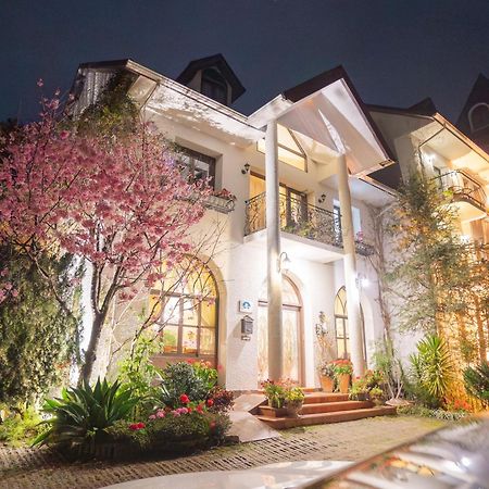 Europe Villa Женай Екстер'єр фото